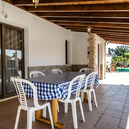 Вілла Reel Paradise Villa, Cyprus