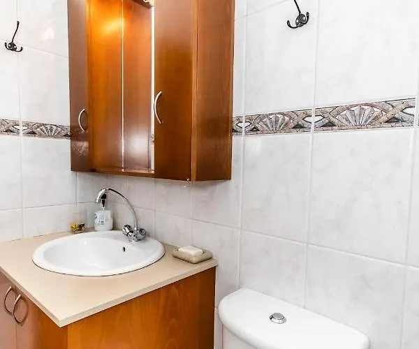 Reel Paradise Villa, Cyprus Vilă *